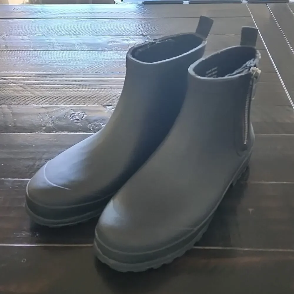 MADEWELL The Zip Up Lugsole Rain Boots Ankle Short Rubber Upper Size 9 Black